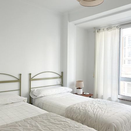 Ferienwohnung Apartamento Turistico En Pleno Centro De Ferrol Exterior foto